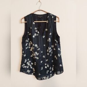 Banana Republic, Medium,Navy Floral Sleeveless Blouse
